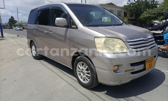 Nunua Ilio tumika Toyota Noah Nyingine Gari ndani ya Dar es Salaam nchini Dar es Salaam Nunua Ilio tumika Toyota Noah Nyingine Gari ndani ya Dar es Salaam nchini Dar es Salaam