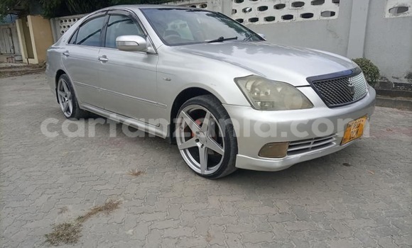 Buy Used Toyota Crown Silver Car in Dar es Salaam in Dar es Salaam Buy Used Toyota Crown Silver Car in Dar es Salaam in Dar es Salaam