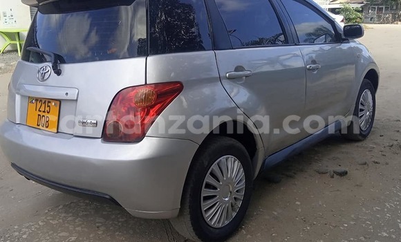 Buy Used Toyota IST Silver Car in Dar es Salaam in Dar es Salaam Buy Used Toyota IST Silver Car in Dar es Salaam in Dar es Salaam