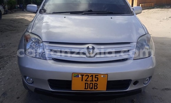 Buy Used Toyota IST Silver Car in Dar es Salaam in Dar es Salaam Buy Used Toyota IST Silver Car in Dar es Salaam in Dar es Salaam