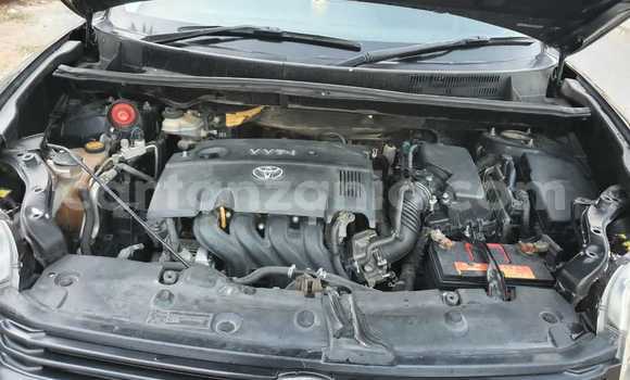 Nunua Ilio tumika Toyota Corolla Rumion Nyeusi Gari ndani ya Dar es Salaam nchini Dar es Salaam Nunua Ilio tumika Toyota Corolla Rumion Nyeusi Gari ndani ya Dar es Salaam nchini Dar es Salaam