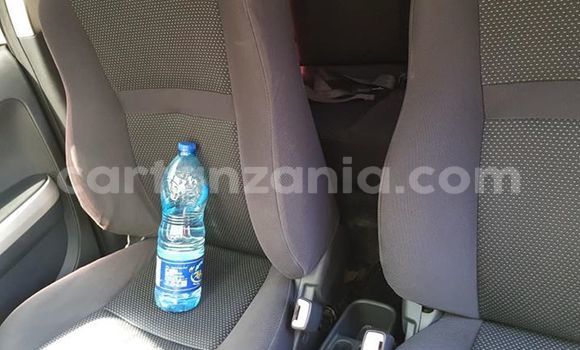 Buy Used Toyota IST White Car in Dar es Salaam in Dar es Salaam Buy Used Toyota IST White Car in Dar es Salaam in Dar es Salaam