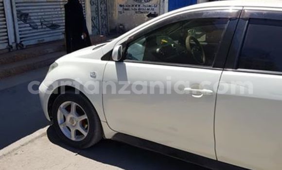 Buy Used Toyota IST White Car in Dar es Salaam in Dar es Salaam Buy Used Toyota IST White Car in Dar es Salaam in Dar es Salaam