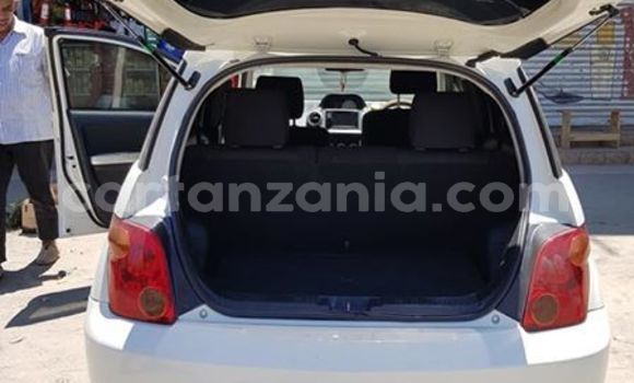 Buy Used Toyota IST White Car in Dar es Salaam in Dar es Salaam Buy Used Toyota IST White Car in Dar es Salaam in Dar es Salaam