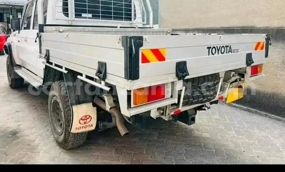 Buy Used Toyota Land Cruiser White Car in Dar es Salaam in Dar es Salaam Buy Used Toyota Land Cruiser White Car in Dar es Salaam in Dar es Salaam