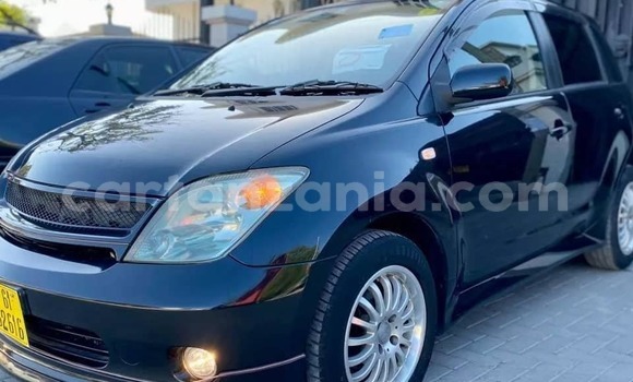 Buy Used Toyota IST Black Car in Dar es Salaam in Dar es Salaam