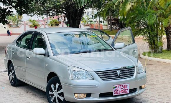 Nunua Ilio tumika Toyota Premio Fedha Gari ndani ya Dar es Salaam nchini Dar es Salaam