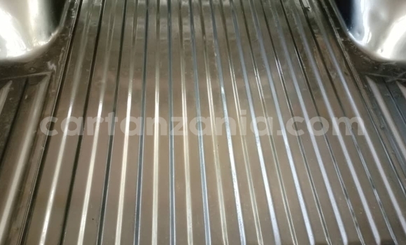 Nunua Ilio tumika Toyota Hilux Nyingine Gari ndani ya Dar es Salaam nchini Dar es Salaam Nunua Ilio tumika Toyota Hilux Nyingine Gari ndani ya Dar es Salaam nchini Dar es Salaam