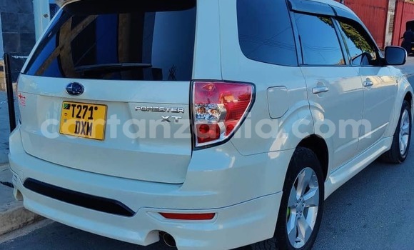 Nunua Ilio tumika Subaru Forester Nyeupe Gari ndani ya Dar es Salaam nchini Dar es Salaam Nunua Ilio tumika Subaru Forester Nyeupe Gari ndani ya Dar es Salaam nchini Dar es Salaam