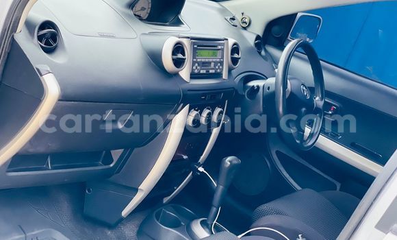 Nunua Ilio tumika Toyota IST Fedha Gari ndani ya Dar es Salaam nchini Dar es Salaam Nunua Ilio tumika Toyota IST Fedha Gari ndani ya Dar es Salaam nchini Dar es Salaam
