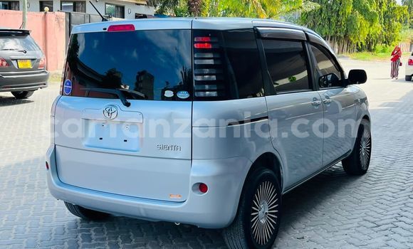 Buy Used Toyota Sienta Silver Car in Dar es Salaam in Dar es Salaam Buy Used Toyota Sienta Silver Car in Dar es Salaam in Dar es Salaam