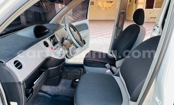 Buy Used Toyota Sienta Silver Car in Dar es Salaam in Dar es Salaam Buy Used Toyota Sienta Silver Car in Dar es Salaam in Dar es Salaam