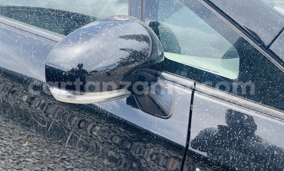 Nunua Imported Toyota Prius Nyeusi Gari ndani ya Dar es Salaam nchini Dar es Salaam Nunua Imported Toyota Prius Nyeusi Gari ndani ya Dar es Salaam nchini Dar es Salaam