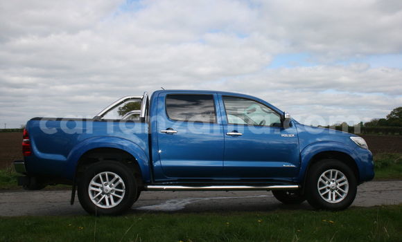 Buy Used Toyota Hilux Blue Car in Arusha in Arusha Buy Used Toyota Hilux Blue Car in Arusha in Arusha