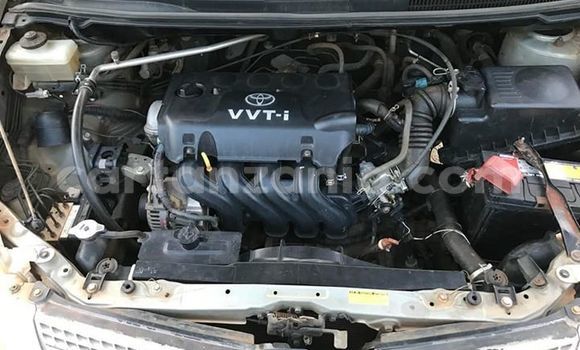 Buy Used Toyota Spacio Silver Car in Dar es Salaam in Dar es Salaam Buy Used Toyota Spacio Silver Car in Dar es Salaam in Dar es Salaam