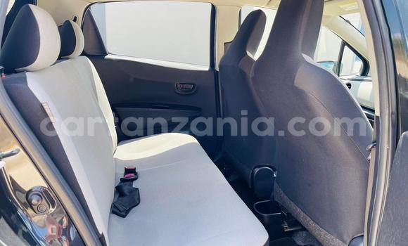 Nunua Imported Toyota Vitz Nyeusi Gari ndani ya Dar es Salaam nchini Dar es Salaam Nunua Imported Toyota Vitz Nyeusi Gari ndani ya Dar es Salaam nchini Dar es Salaam