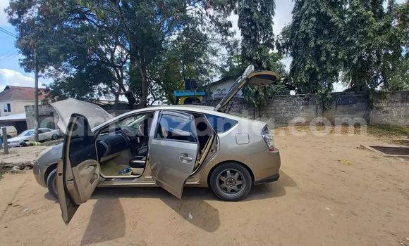 Buy Used Toyota Prius Beige Car in Dar es Salaam in Dar es Salaam Buy Used Toyota Prius Beige Car in Dar es Salaam in Dar es Salaam