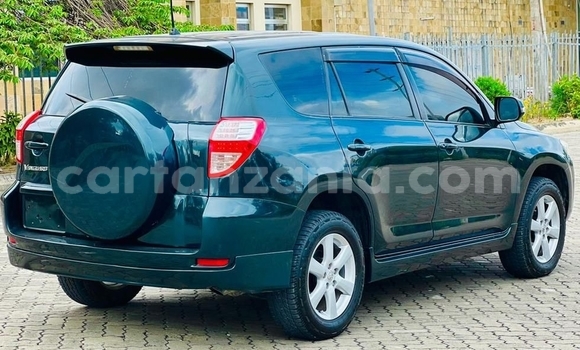 Buy Used Toyota Vanguard Green Car in Dar es Salaam in Dar es Salaam Buy Used Toyota Vanguard Green Car in Dar es Salaam in Dar es Salaam