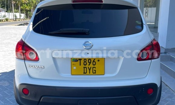 Nunua Ilio tumika Nissan Dualis Nyeupe Gari ndani ya Dar es Salaam nchini Dar es Salaam Nunua Ilio tumika Nissan Dualis Nyeupe Gari ndani ya Dar es Salaam nchini Dar es Salaam