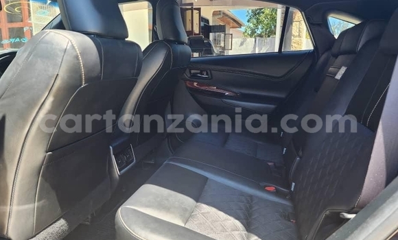 Nunua Mpya Toyota Harrier Nyeusi Gari ndani ya Dar es Salaam nchini Dar es Salaam Nunua Mpya Toyota Harrier Nyeusi Gari ndani ya Dar es Salaam nchini Dar es Salaam