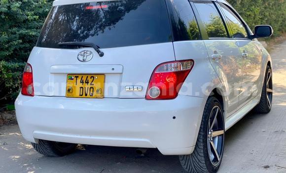 Nunua Ilio tumika Toyota IST Fedha Gari ndani ya Dar es Salaam nchini Dar es Salaam Nunua Ilio tumika Toyota IST Fedha Gari ndani ya Dar es Salaam nchini Dar es Salaam