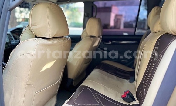 Nunua Ilio tumika Toyota Prado Nyeusi Gari ndani ya Dar es Salaam nchini Dar es Salaam Nunua Ilio tumika Toyota Prado Nyeusi Gari ndani ya Dar es Salaam nchini Dar es Salaam