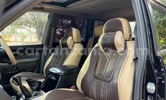 Nunua Ilio tumika Toyota Prado Nyeusi Gari ndani ya Dar es Salaam nchini Dar es Salaam Nunua Ilio tumika Toyota Prado Nyeusi Gari ndani ya Dar es Salaam nchini Dar es Salaam