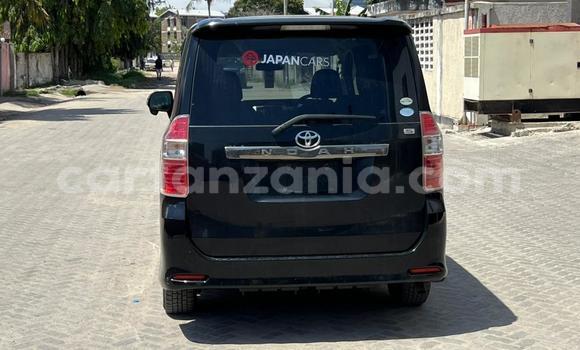 Nunua Imported Toyota Noah Nyeusi Gari ndani ya Dar es Salaam nchini Dar es Salaam Nunua Imported Toyota Noah Nyeusi Gari ndani ya Dar es Salaam nchini Dar es Salaam