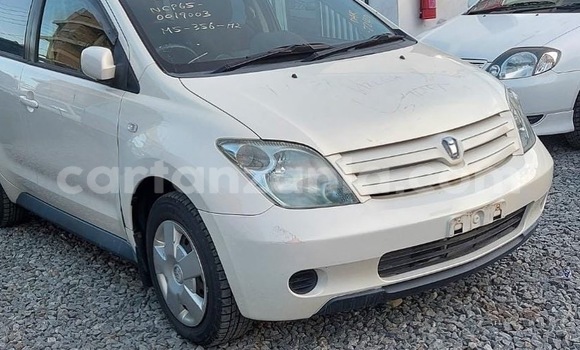Nunua Imported Toyota IST Nyeupe Gari ndani ya Dar es Salaam nchini Dar es Salaam Nunua Imported Toyota IST Nyeupe Gari ndani ya Dar es Salaam nchini Dar es Salaam