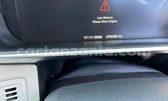 Buy Used Land Rover Range Rover Vogue Silver Car in Dar es Salaam in Dar es Salaam Buy Used Land Rover Range Rover Vogue Silver Car in Dar es Salaam in Dar es Salaam