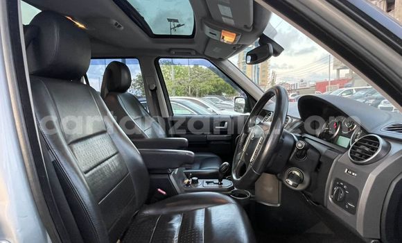 Buy Import Land Rover Discovery Silver Car in Dar es Salaam in Dar es Salaam Buy Import Land Rover Discovery Silver Car in Dar es Salaam in Dar es Salaam