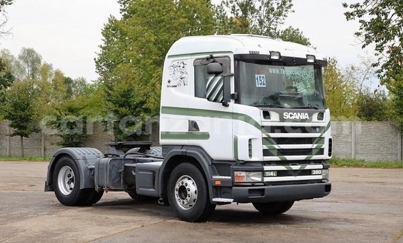 Nunua Imported Scania 380 Nyeupe Lori ndani ya Dar es Salaam nchini Dar es Salaam Nunua Imported Scania 380 Nyeupe Lori ndani ya Dar es Salaam nchini Dar es Salaam