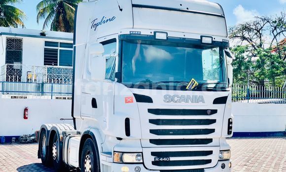 Buy Import Scania R420 White Truck in Dar es Salaam in Dar es Salaam Buy Import Scania R420 White Truck in Dar es Salaam in Dar es Salaam