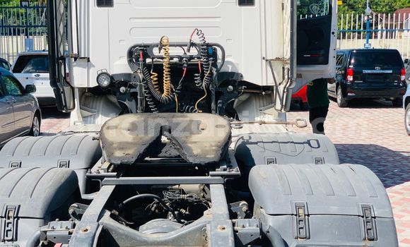 Buy Import Scania R420 White Truck in Dar es Salaam in Dar es Salaam Buy Import Scania R420 White Truck in Dar es Salaam in Dar es Salaam