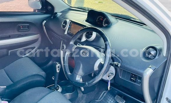 Nunua Ilio tumika Toyota IST Nyeupe Gari ndani ya Dar es Salaam nchini Dar es Salaam Nunua Ilio tumika Toyota IST Nyeupe Gari ndani ya Dar es Salaam nchini Dar es Salaam