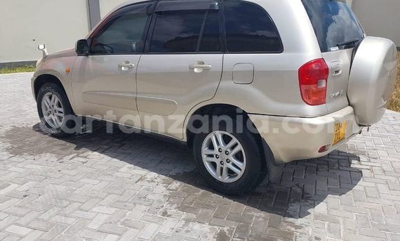 Nunua Ilio tumika Toyota RAV4 Brown Gari ndani ya Dar es Salaam nchini Dar es Salaam Nunua Ilio tumika Toyota RAV4 Brown Gari ndani ya Dar es Salaam nchini Dar es Salaam