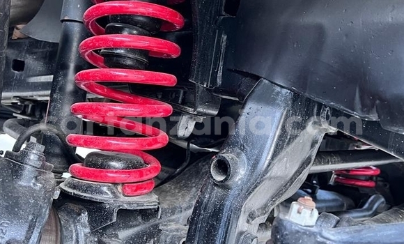 Nunua Ilio tumika Toyota Land Cruiser Nyeupe Gari ndani ya Dar es Salaam nchini Dar es Salaam Nunua Ilio tumika Toyota Land Cruiser Nyeupe Gari ndani ya Dar es Salaam nchini Dar es Salaam