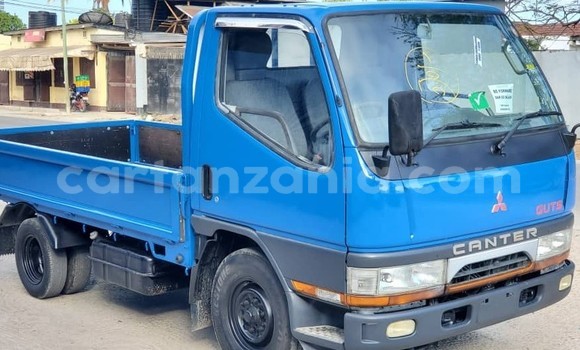 Buy Import Mitsubishi Fuso Fighter Blue Truck in Dar es Salaam in Dar es Salaam Buy Import Mitsubishi Fuso Fighter Blue Truck in Dar es Salaam in Dar es Salaam