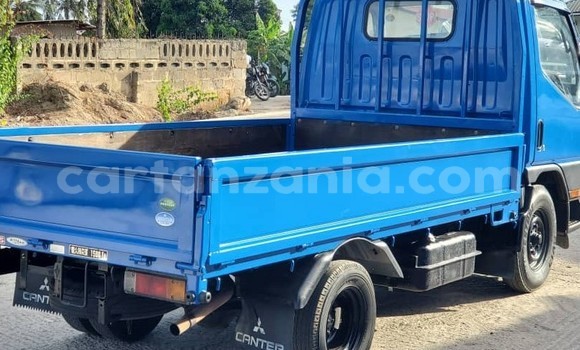 Buy Import Mitsubishi Fuso Fighter Blue Truck in Dar es Salaam in Dar es Salaam Buy Import Mitsubishi Fuso Fighter Blue Truck in Dar es Salaam in Dar es Salaam