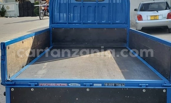 Buy Import Mitsubishi Fuso Fighter Blue Truck in Dar es Salaam in Dar es Salaam Buy Import Mitsubishi Fuso Fighter Blue Truck in Dar es Salaam in Dar es Salaam