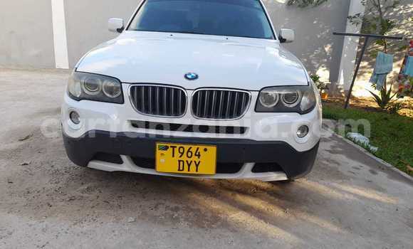 Nunua Ilio tumika BMW X3 Nyeupe Gari ndani ya Dar es Salaam nchini Dar es Salaam