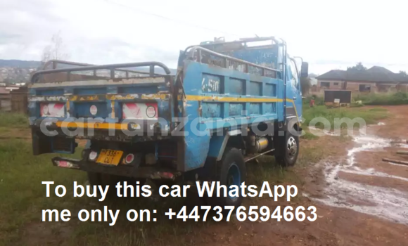 Nunua Ilio tumika Mitsubishi Outlander Bluu Gari ndani ya Dar es Salaam nchini Dar es Salaam Nunua Ilio tumika Mitsubishi Outlander Bluu Gari ndani ya Dar es Salaam nchini Dar es Salaam