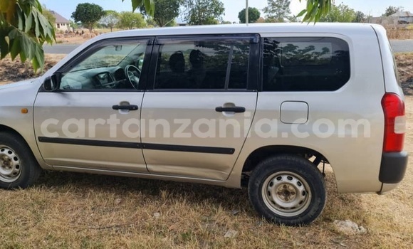 Buy Used Toyota Probox White Car in Dar es Salaam in Dar es Salaam Buy Used Toyota Probox White Car in Dar es Salaam in Dar es Salaam