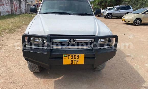 Nunua Ilio tumika Toyota Hilux Nyeupe Gari ndani ya Dar es Salaam nchini Dar es Salaam Nunua Ilio tumika Toyota Hilux Nyeupe Gari ndani ya Dar es Salaam nchini Dar es Salaam