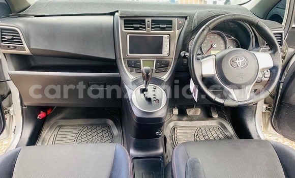 Nunua Ilio tumika Toyota Ractis Fedha Gari ndani ya Dar es Salaam nchini Dar es Salaam Nunua Ilio tumika Toyota Ractis Fedha Gari ndani ya Dar es Salaam nchini Dar es Salaam