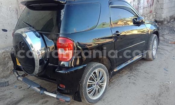 Nunua Ilio tumika Toyota RAV4 Nyeusi Gari ndani ya Dar es Salaam nchini Dar es Salaam Nunua Ilio tumika Toyota RAV4 Nyeusi Gari ndani ya Dar es Salaam nchini Dar es Salaam