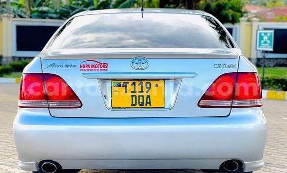 Nunua Ilio tumika Toyota Crown Fedha Gari ndani ya Mwanza nchini Mwanza Nunua Ilio tumika Toyota Crown Fedha Gari ndani ya Mwanza nchini Mwanza