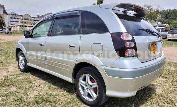 Nunua Ilio tumika Toyota Nadia Fedha Gari ndani ya Mwanza nchini Mwanza