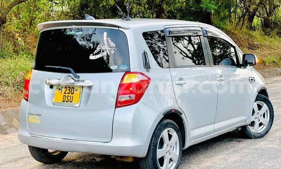 Buy Used Toyota Ractis Silver Car in Mwanza in Mwanza Buy Used Toyota Ractis Silver Car in Mwanza in Mwanza
