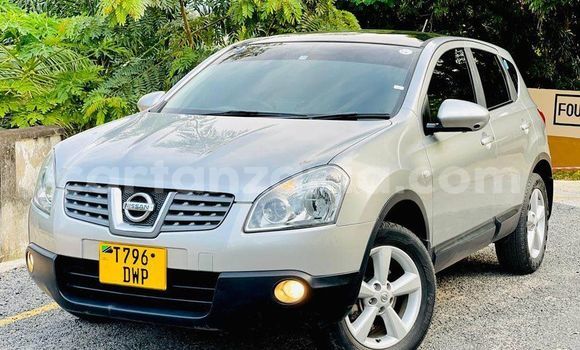 Buy Used Nissan Dualis Silver Car in Mwanza in Mwanza